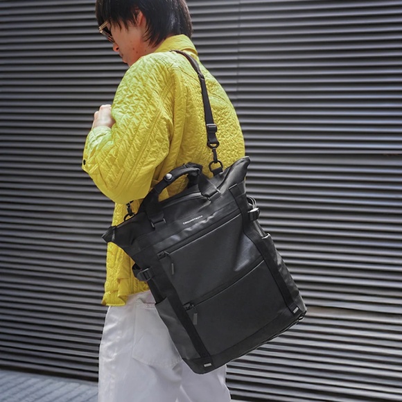 NWT 17L Technical Tote Backpack | RIKR Weatherproof 100% Carbon Neutral Bag main image 12